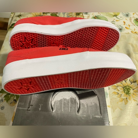 🔥🔥New in Box Dark Pink DC Trase Platform 90’s Foam Bed Sneaker Tennis Shoes - Picture 6 of 9